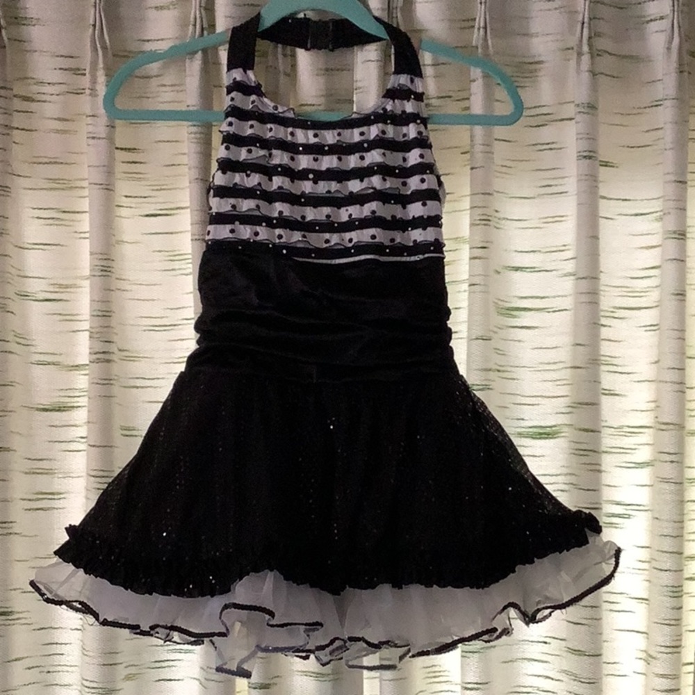 One price halter dress. Has tulle skirt,sequin barrette and gloves.
